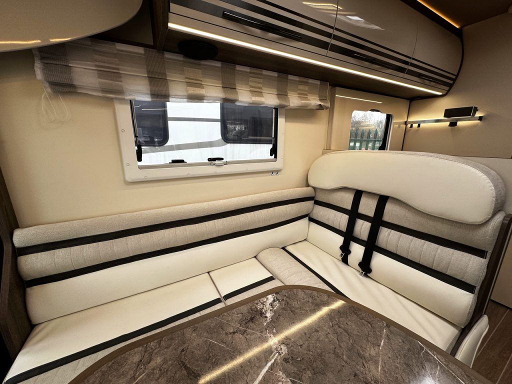 Roller Team Pegaso 590