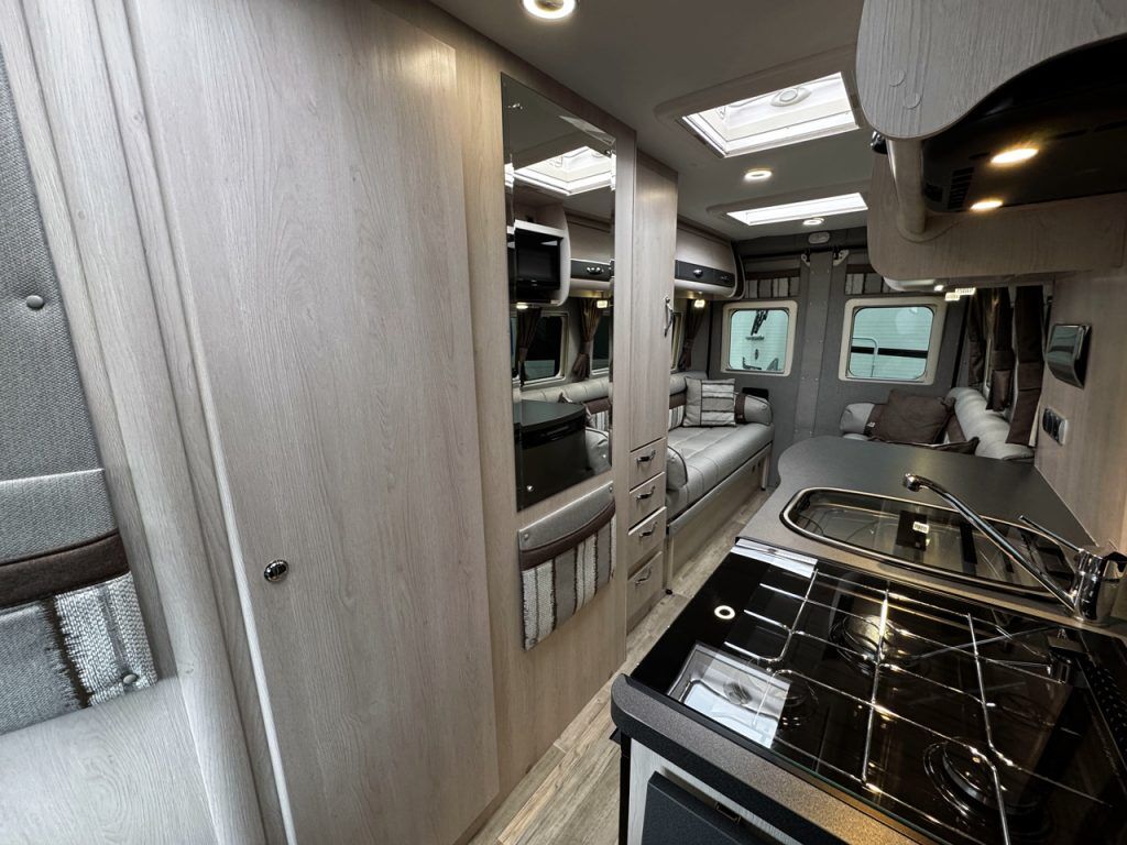 Auto-Sleepers Warwick XL