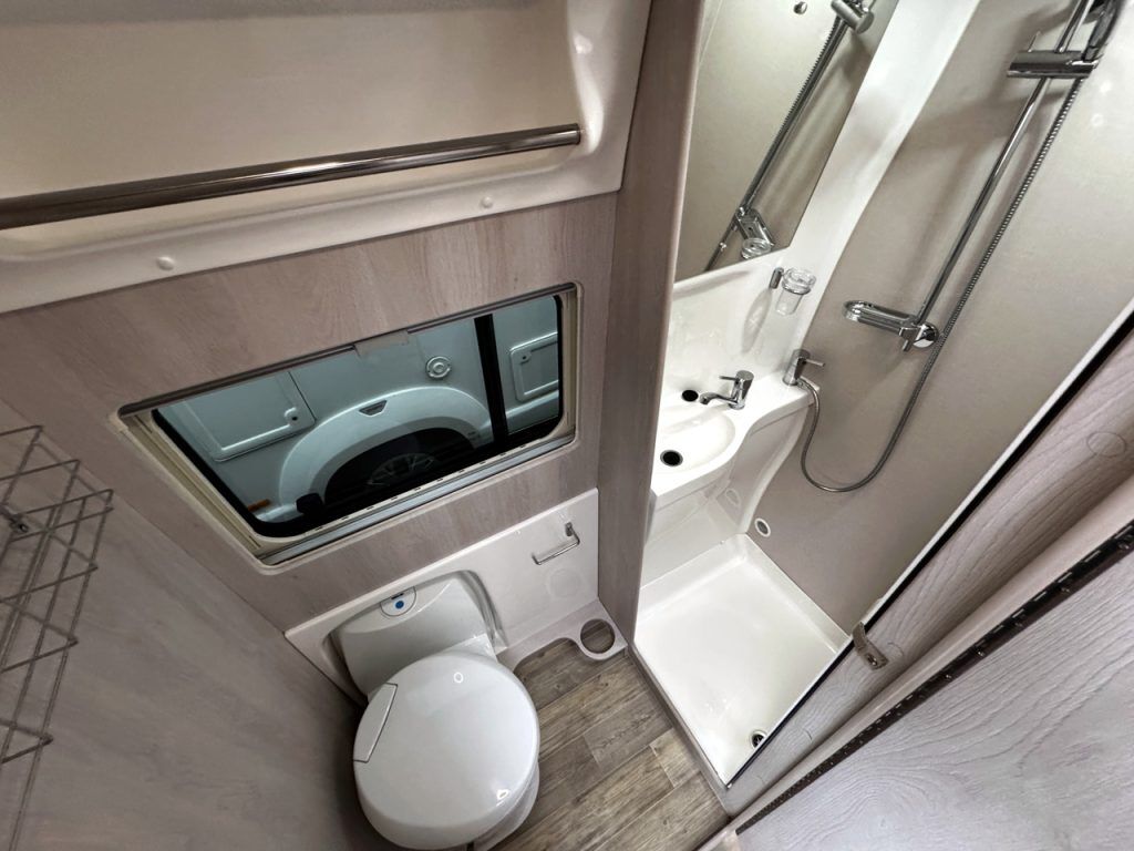 Auto-Sleepers Warwick XL