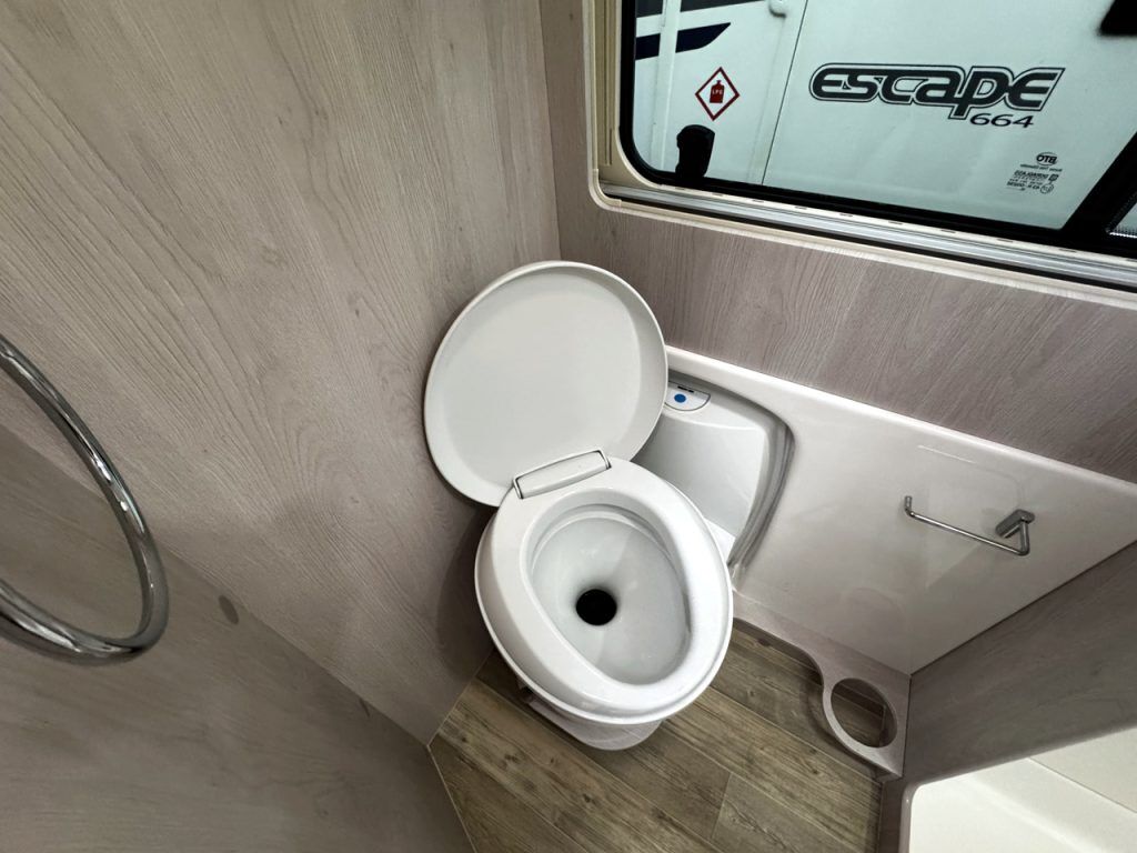 Auto-Sleepers Warwick XL