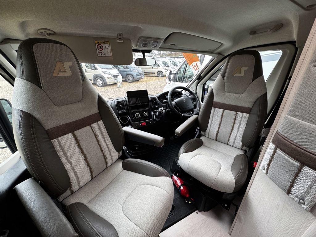 Auto-Sleepers Warwick XL