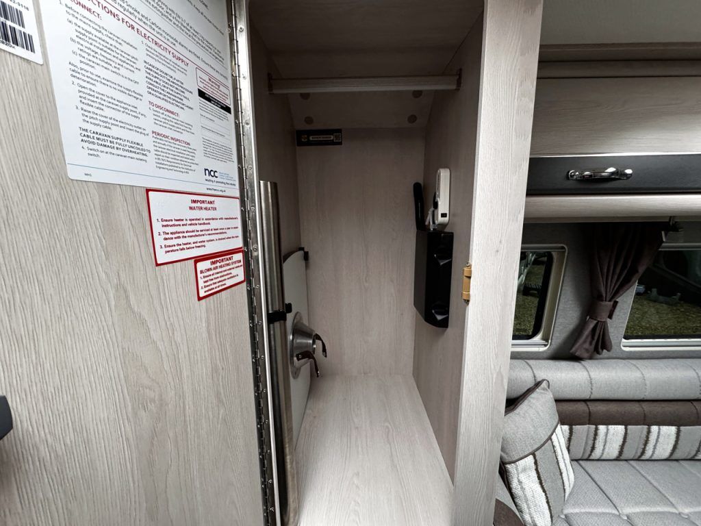 Auto-Sleepers Warwick XL