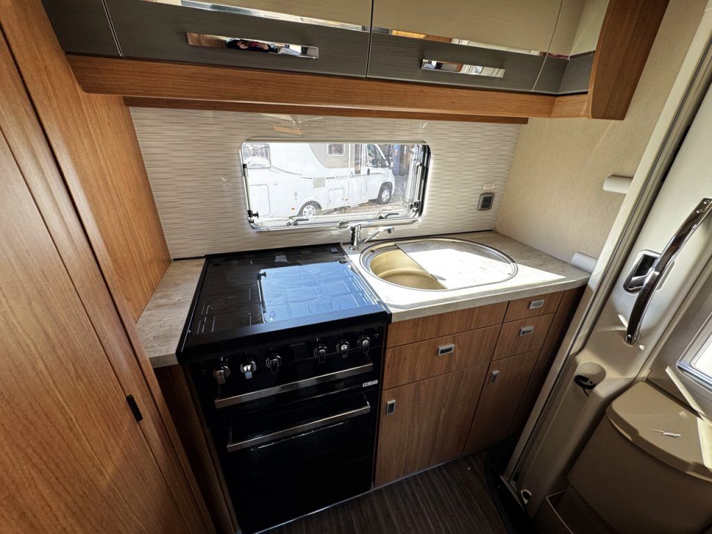 Auto-Trail Tracker EKS