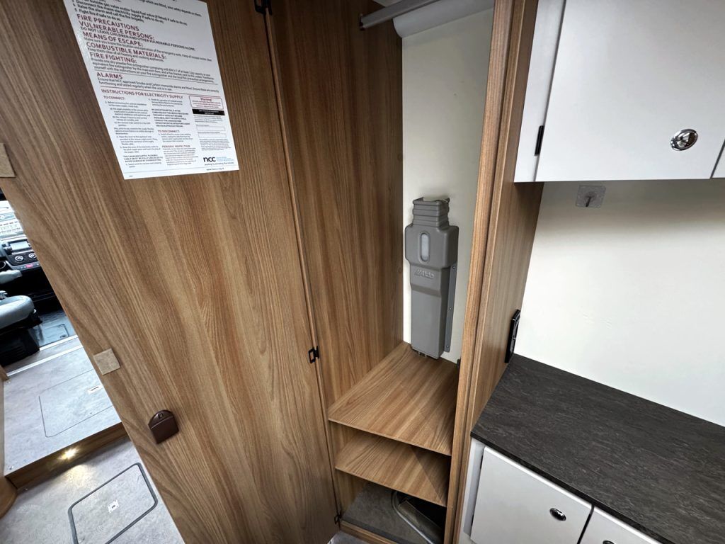 Bailey Autograph 79-2F