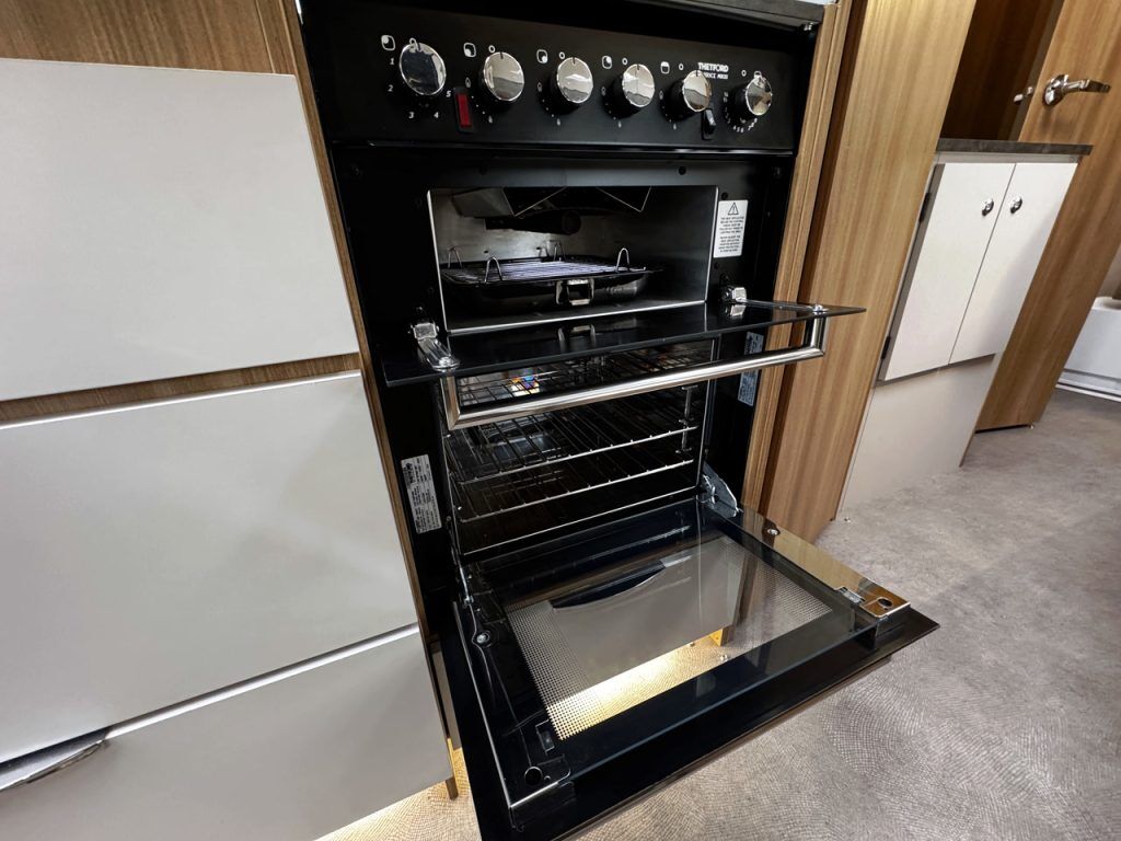 Bailey Autograph 79-2F