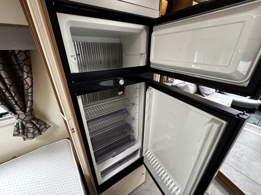 Bailey Autograph 79-2F