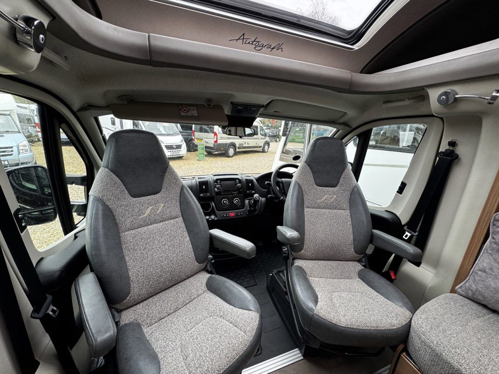 Bailey Autograph 79-2F