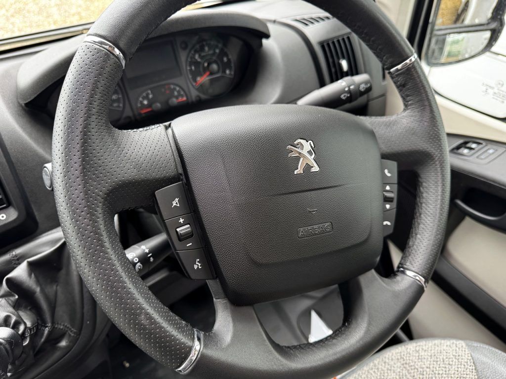 Bailey Autograph 79-2F