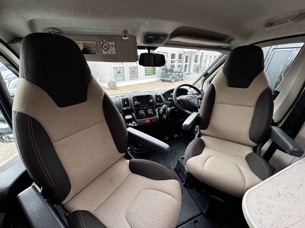 Auto-Trail Tribute T-670