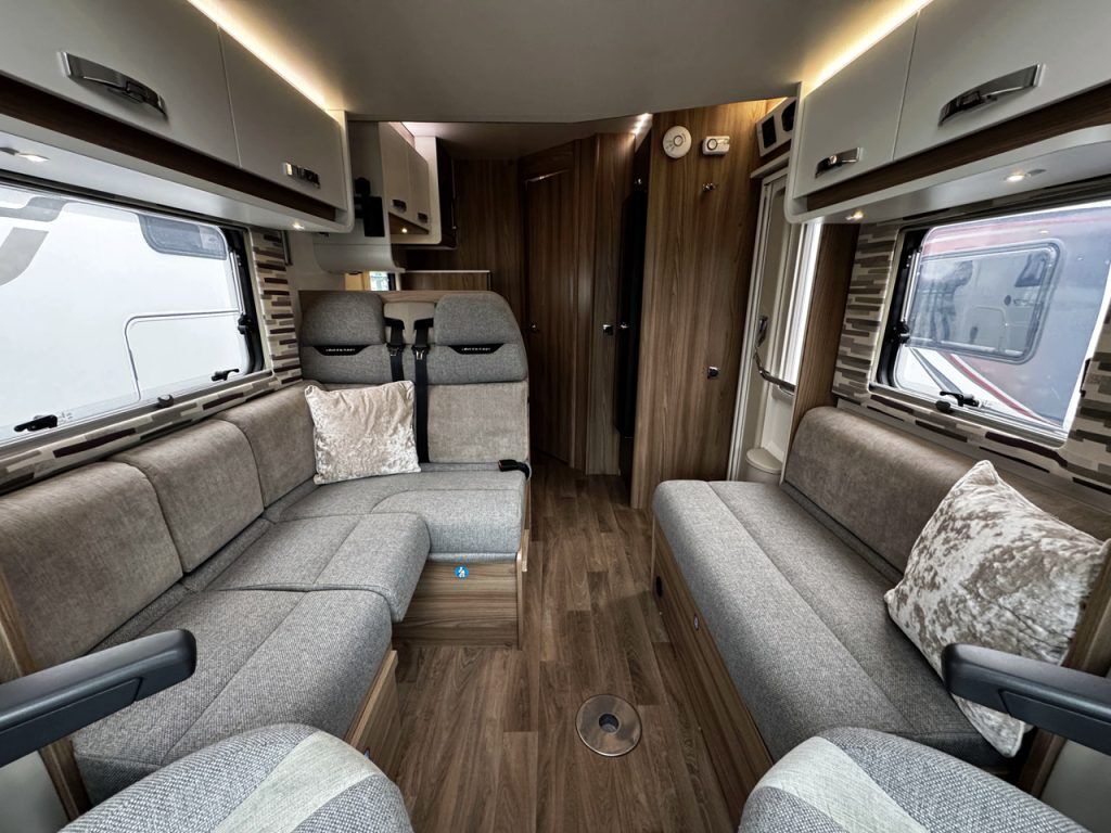 Swift Escape Distinction 614