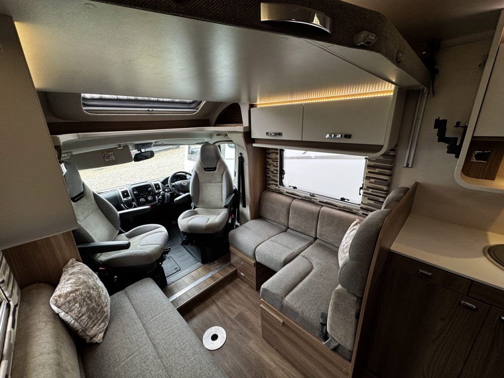 Swift Escape Distinction 614