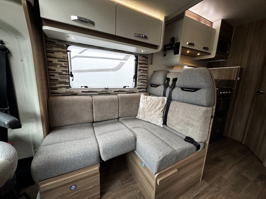 Swift Escape Distinction 614