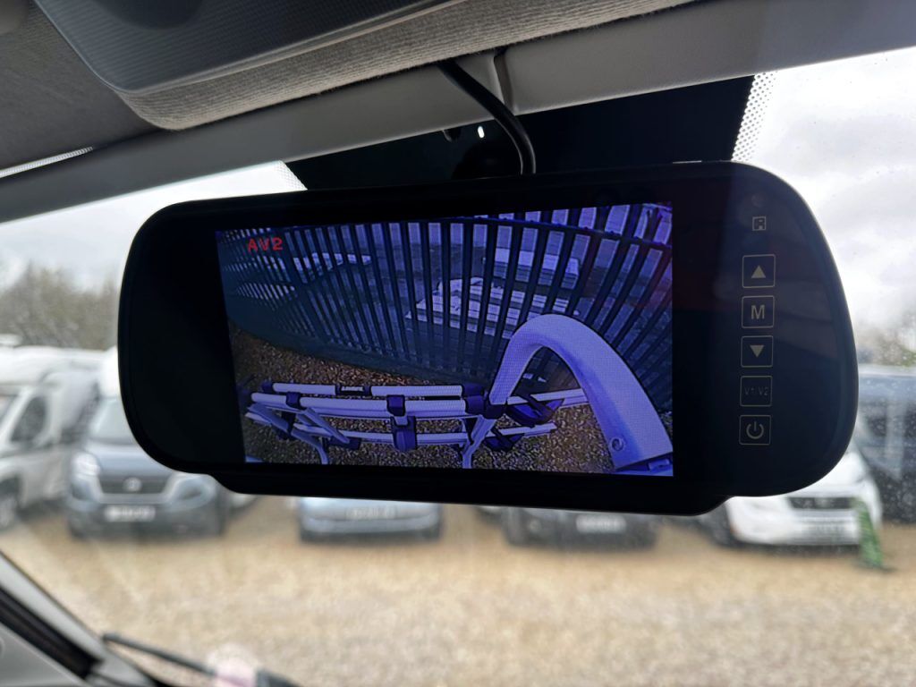 Swift Escape Distinction 614