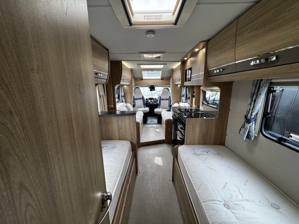 Elddis Chatsworth 185