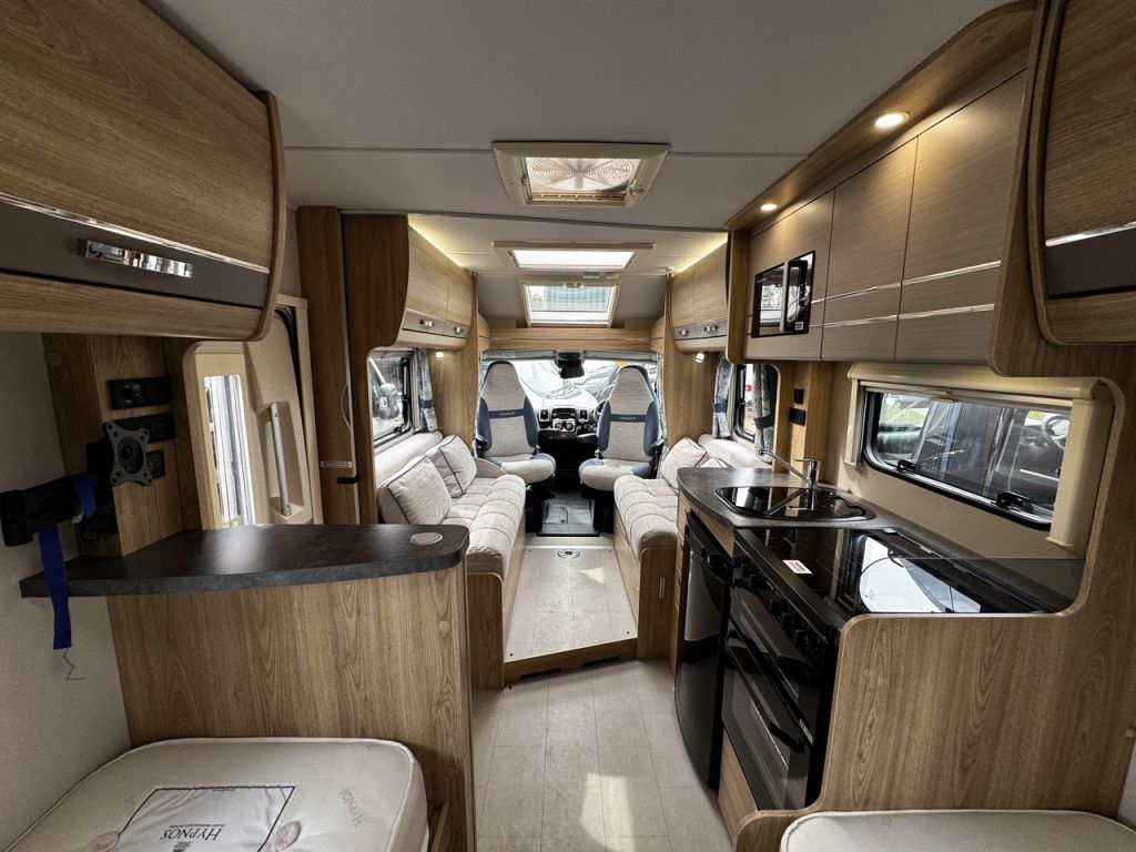 Elddis Chatsworth 185