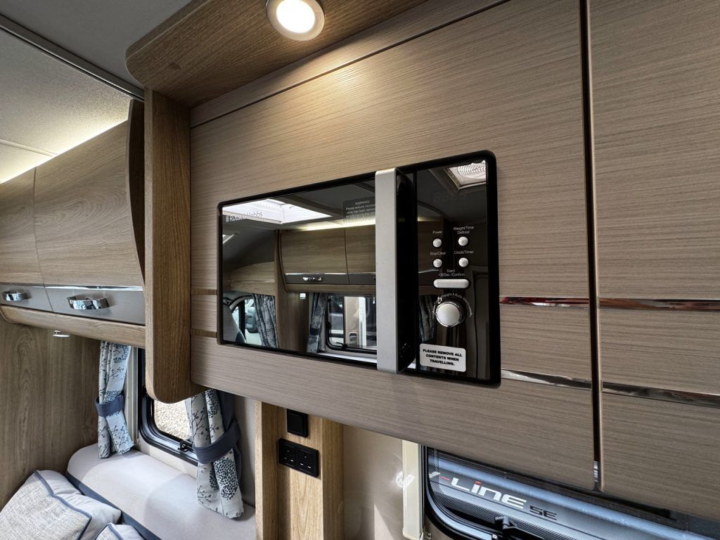 Elddis Chatsworth 185