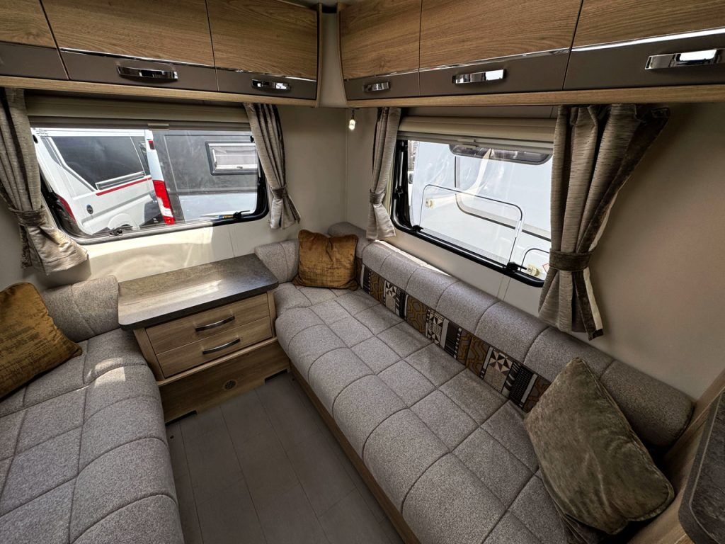 Elddis Evolution 120