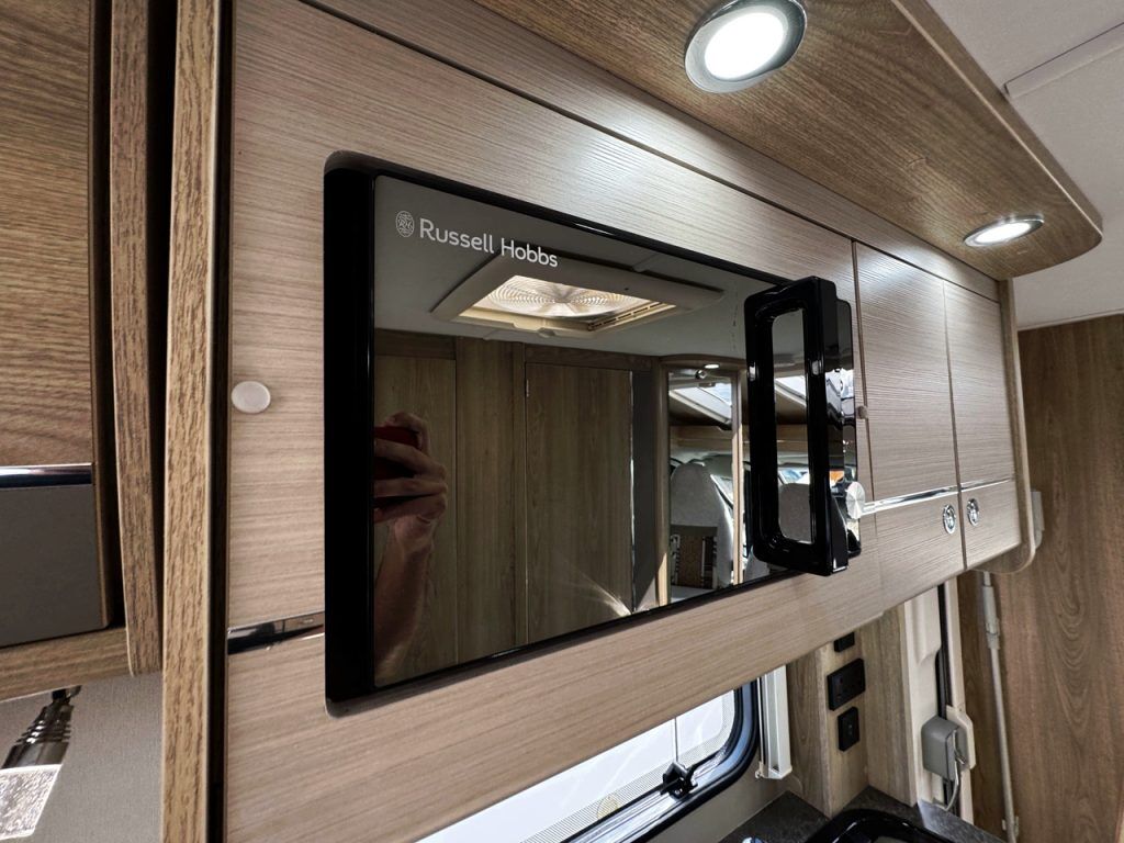 Elddis Evolution 120