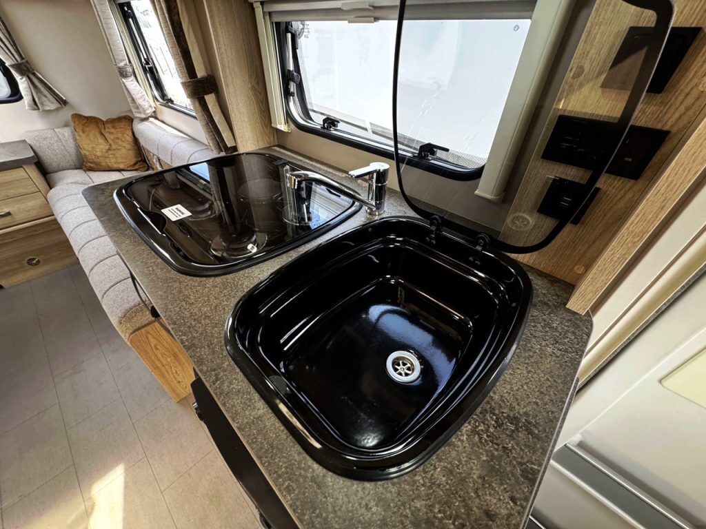 Elddis Evolution 120