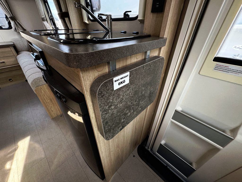 Elddis Evolution 120