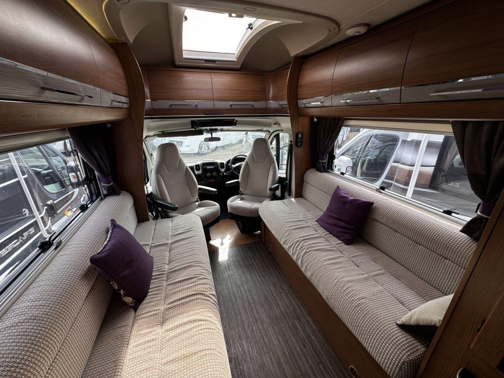 Auto-Trail Tracker EKS