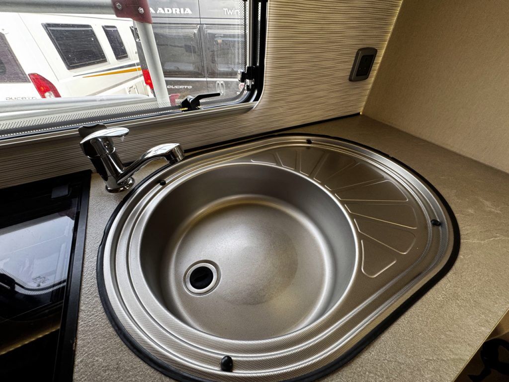 Auto-Trail Tracker EKS