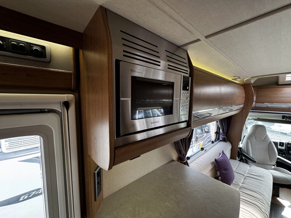 Auto-Trail Tracker EKS