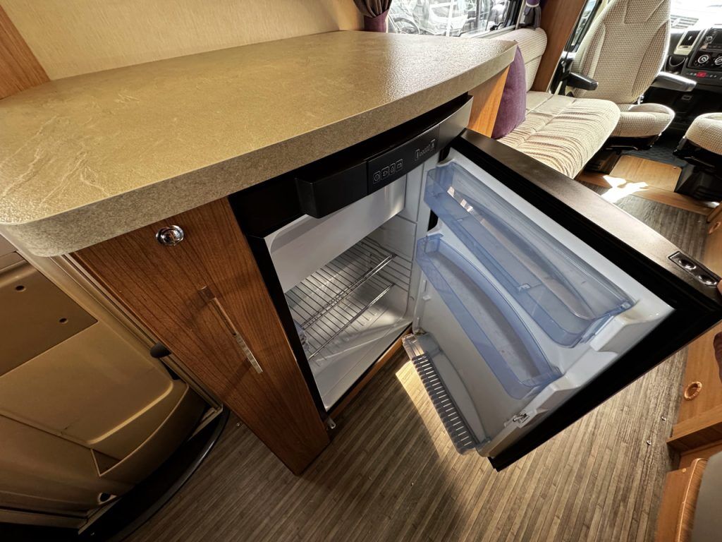 Auto-Trail Tracker EKS