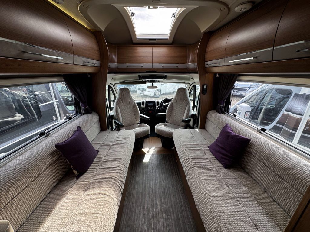 Auto-Trail Tracker EKS