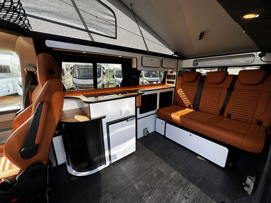 Volkswagen T6.1 Highline LWB Camperking