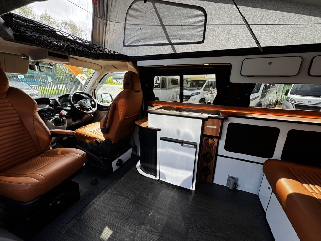 Volkswagen T6.1 Highline LWB Camperking