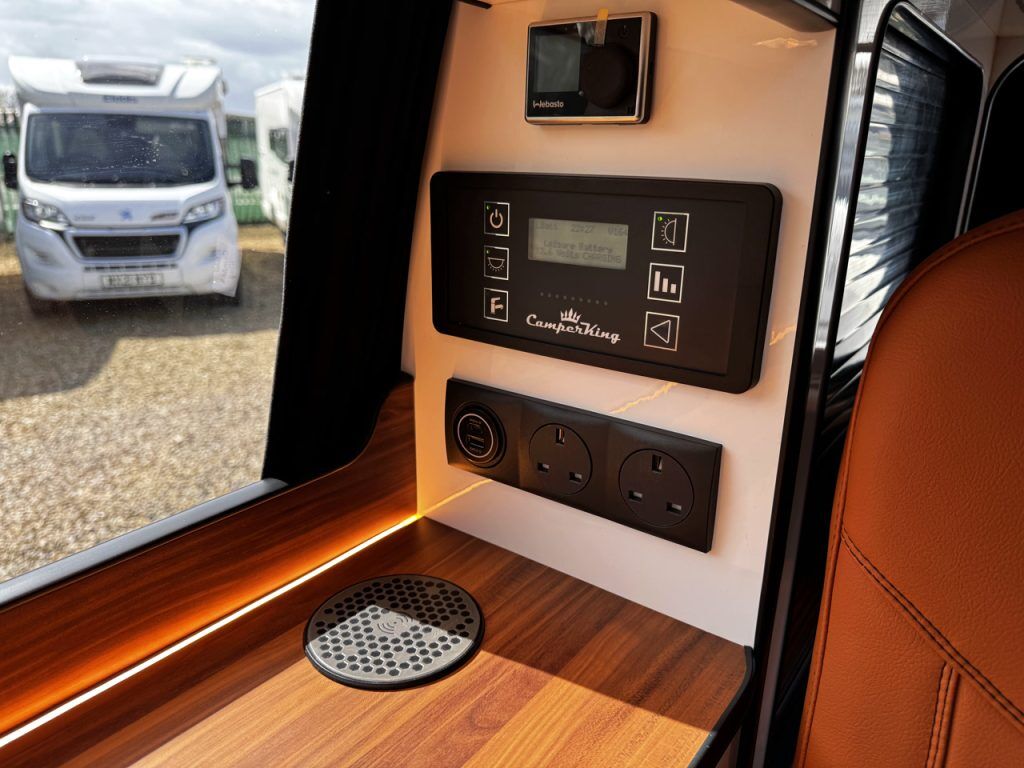 Volkswagen T6.1 Highline LWB Camperking