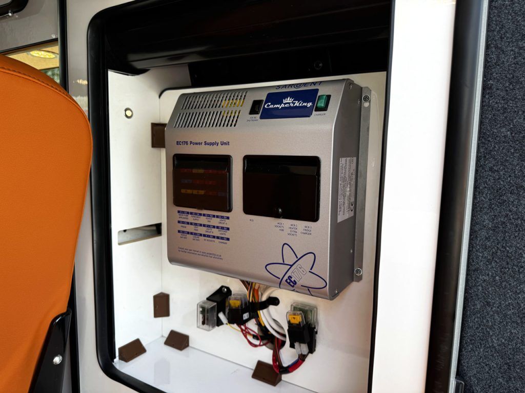 Volkswagen T6.1 Highline LWB Camperking