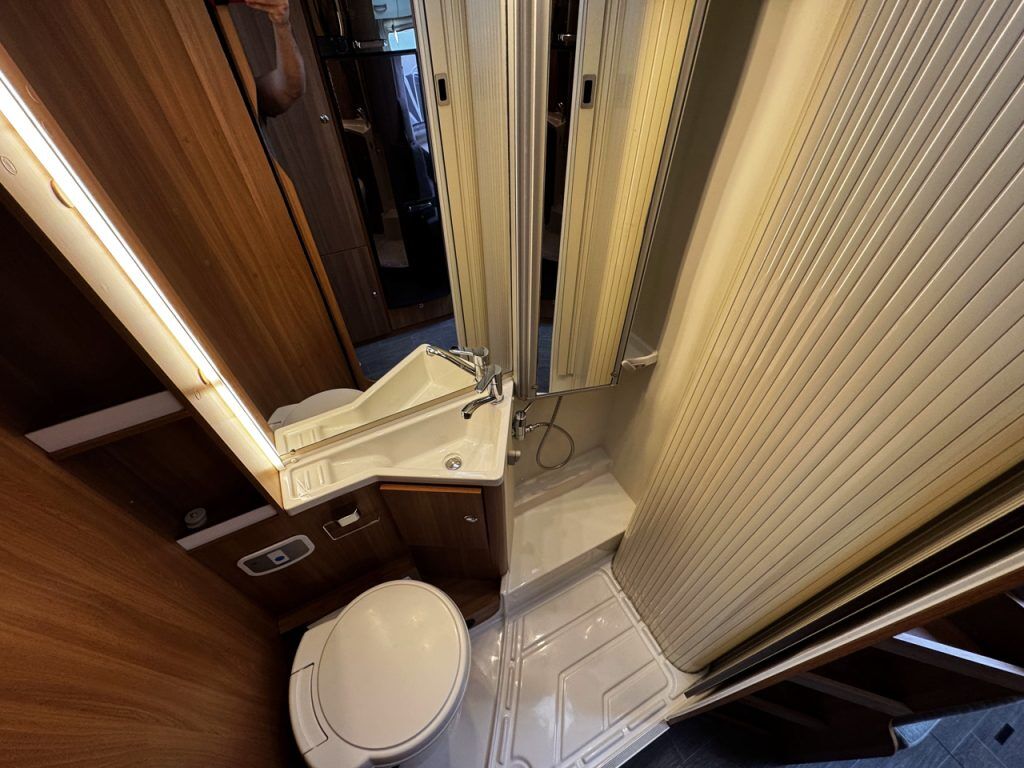 Eura Mobil Activa One 650VB