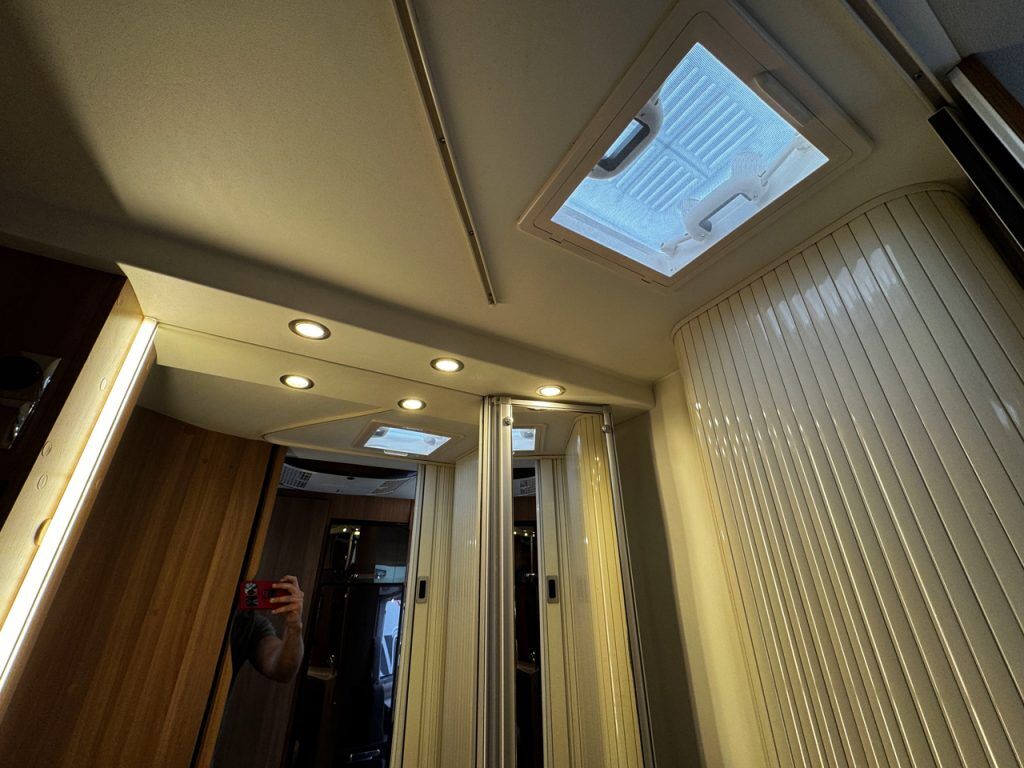 Eura Mobil Activa One 650VB