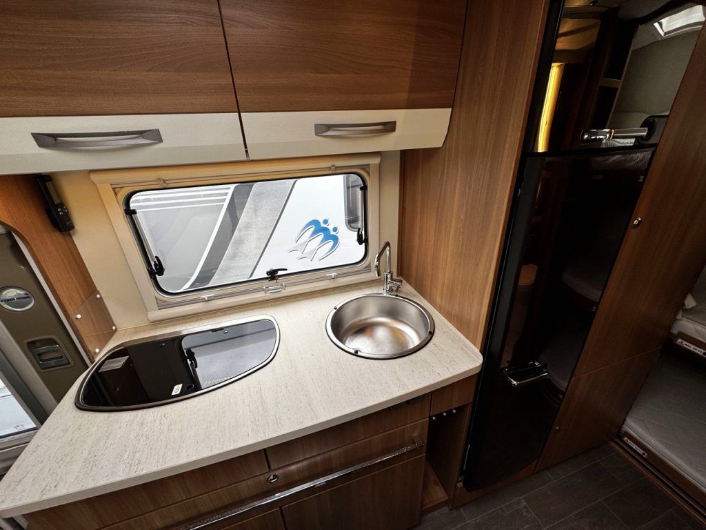 Eura Mobil Activa One 650VB