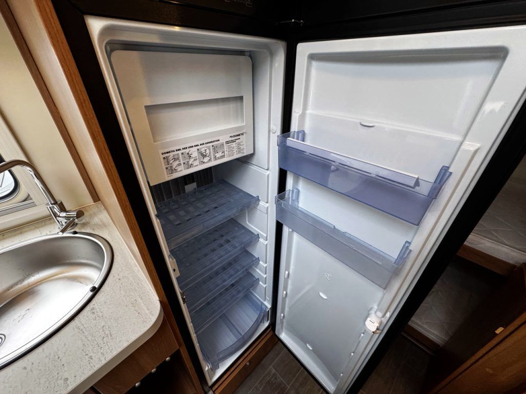 Eura Mobil Activa One 650VB