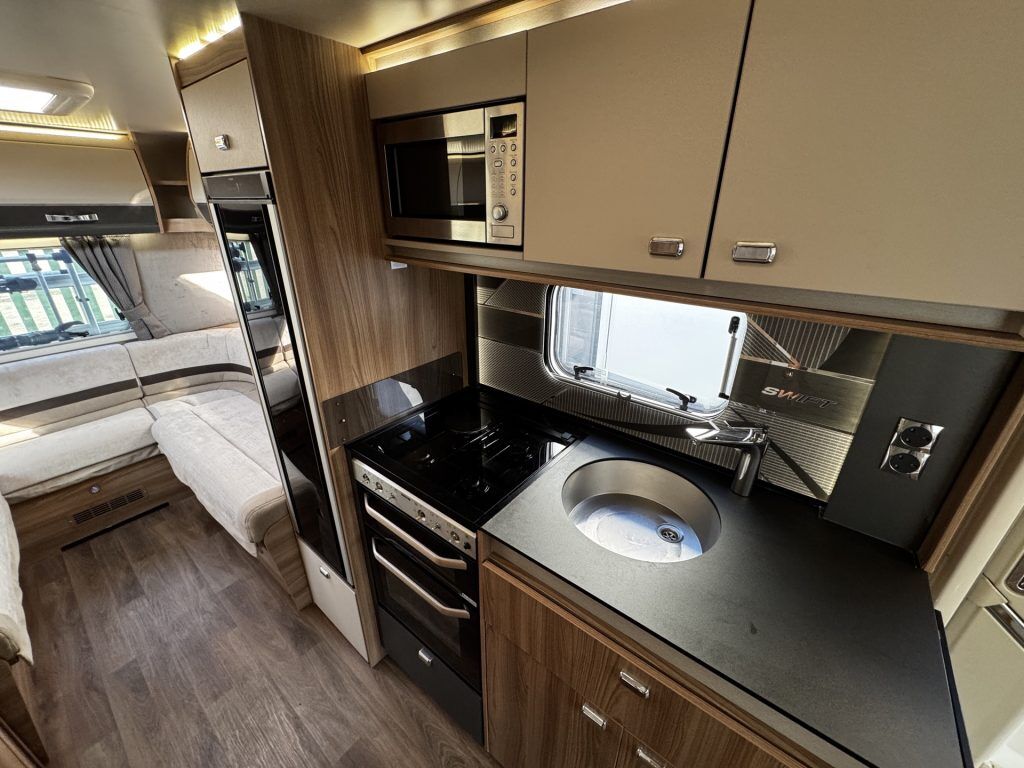 Swift Kontiki Sport 596 2021