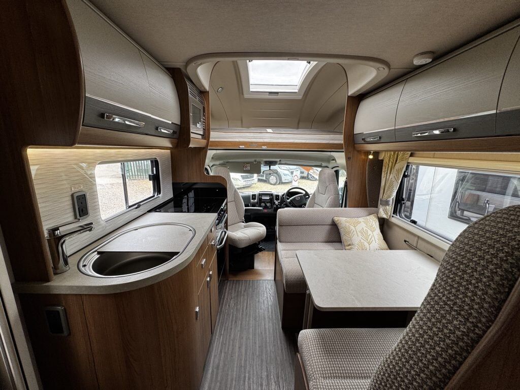 Auto-Trail Apache 700 2017