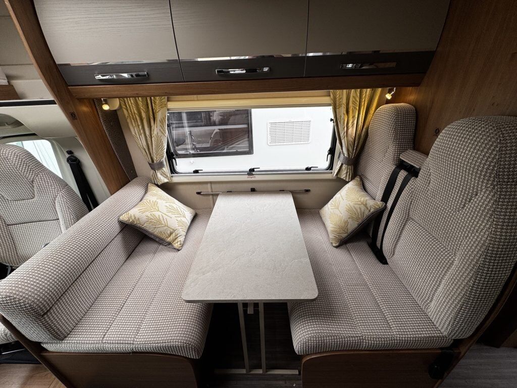 Auto-Trail Apache 700 2017