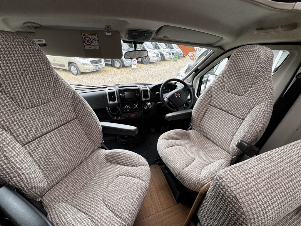 Auto-Trail Apache 700 2017