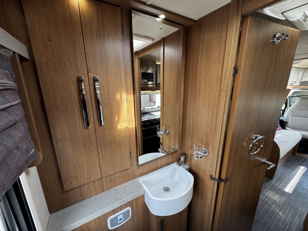 Auto-Trail Tracker RS 2018
