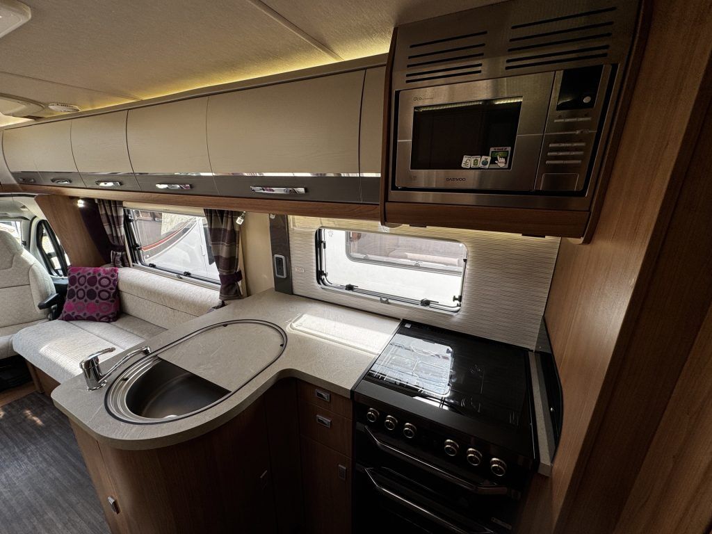 Auto-Trail Tracker RS 2018