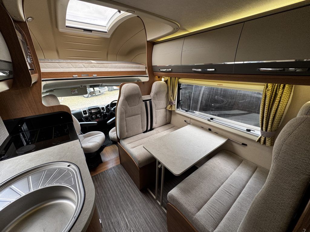 Auto-Trail Apache 700 2018