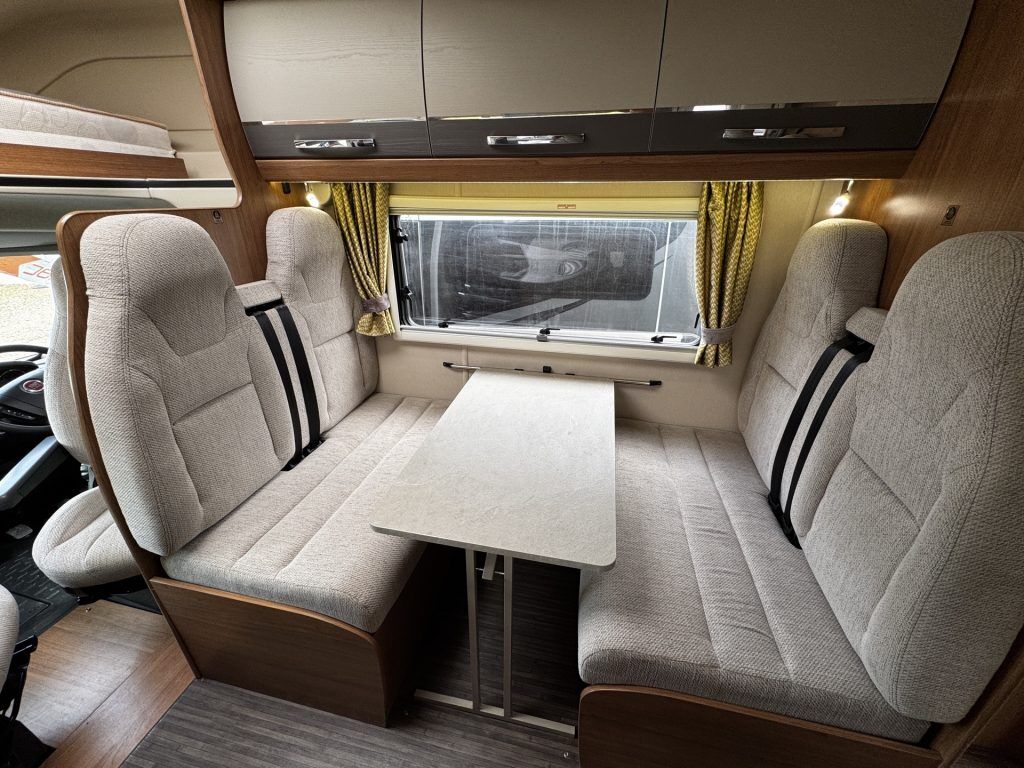 Auto-Trail Apache 700 2018