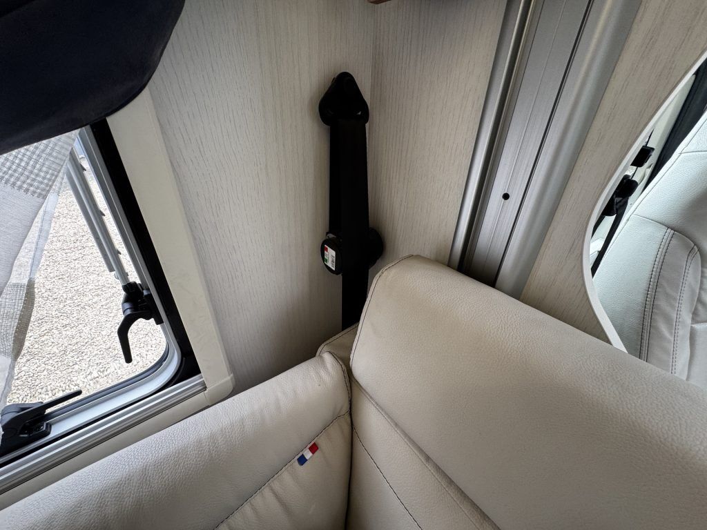 Pilote Essentiel P716 2019