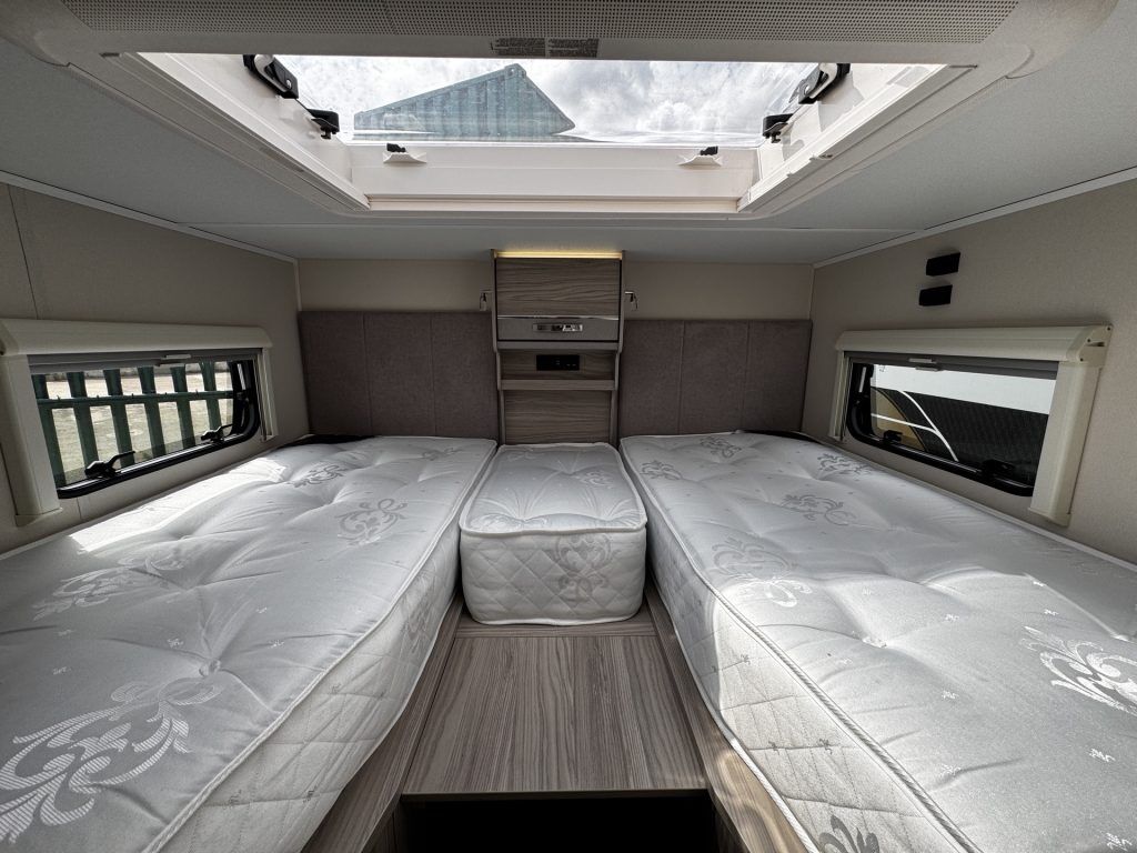 Elddis Platinum 194 2021