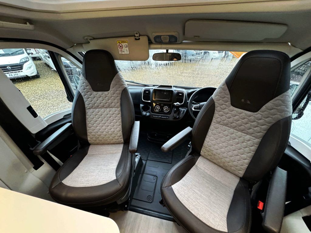 Adria Coral Supreme 670 SL