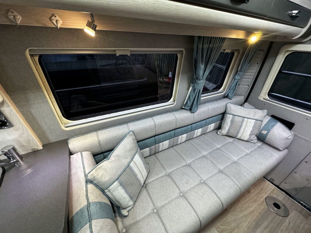 Auto-Sleepers Warwick Duo