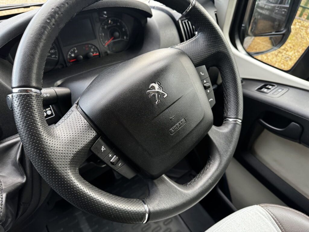 Auto-Sleepers Warwick Duo